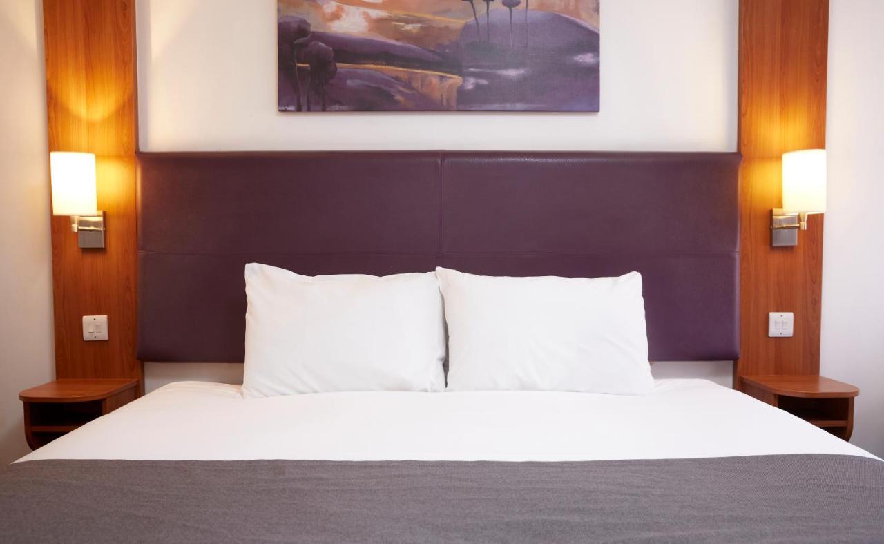 Hotel Wheatsheaf By Chef & Brewer Collection